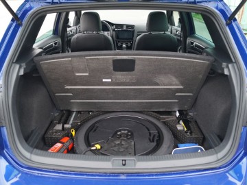 Volkswagen Golf R 2,0 TSI 310 KM DSG7 4Motion &ndash; Więcej Golfa w Golfie